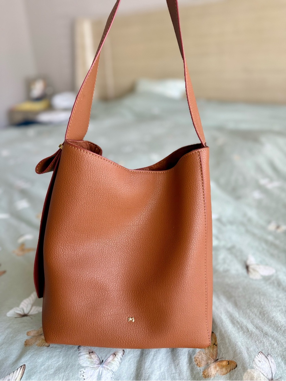 Structured Tan Leather Shoulder Tote with Subtle Logo